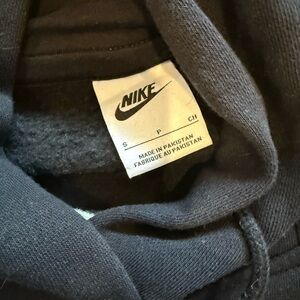 Nike Men's Dark Gray Sweater